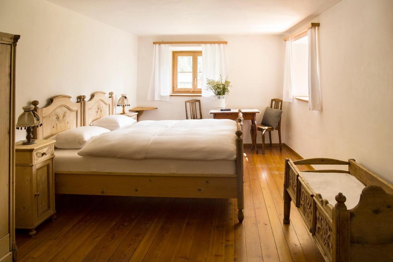 Hotel Chasa Chalavaina 米施泰尔 客房 照片