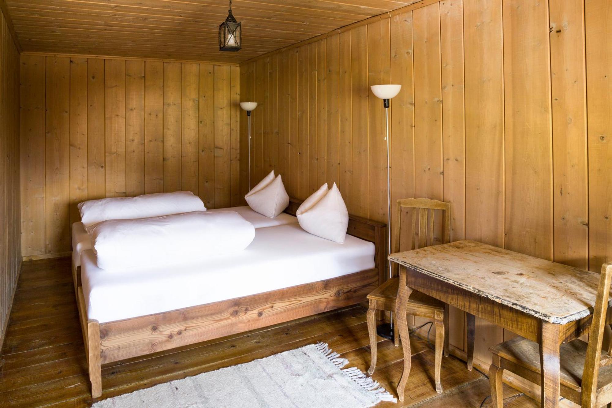 Hotel Chasa Chalavaina 米施泰尔 客房 照片